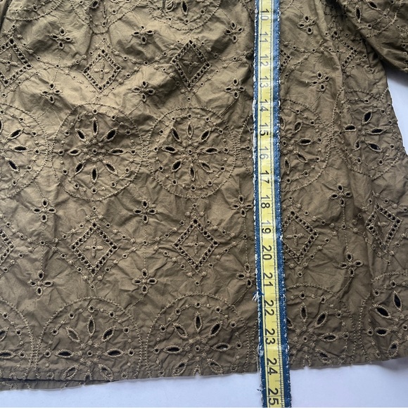 GAP Women's Olive Eyelet Blouse Green Small - Picture 7 of 8